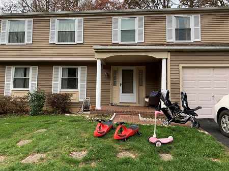 Aslam, Samina_daycare_house_web